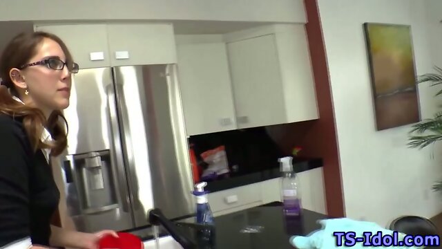 Tranny in leather fucks