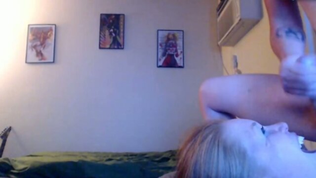 Shemale cumming in girl mouth