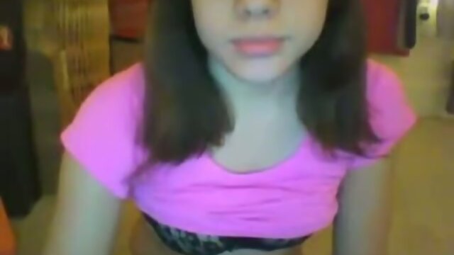 Teen tranny jerks by webcam