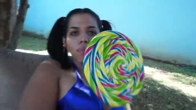 Shemale Kessia Brunelly Fucked Bareback