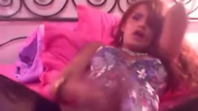 Pole-Dancing Sensuality: Sexy Selfie Video Captivates Viewer