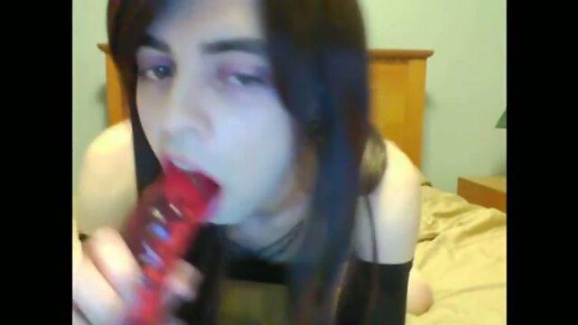 Teen`s Wild Ride: Expertly Manoeuvring the Long Dildo