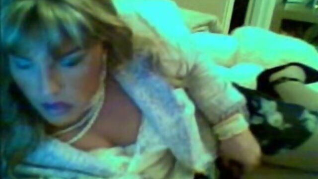 Be Mesmerized by the Hot & Horny On-Cam Show!