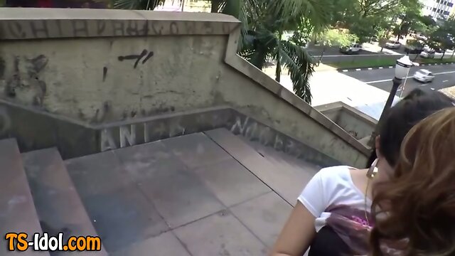 Shemale facializes slut