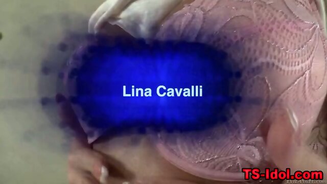 Shemale face fucks guy