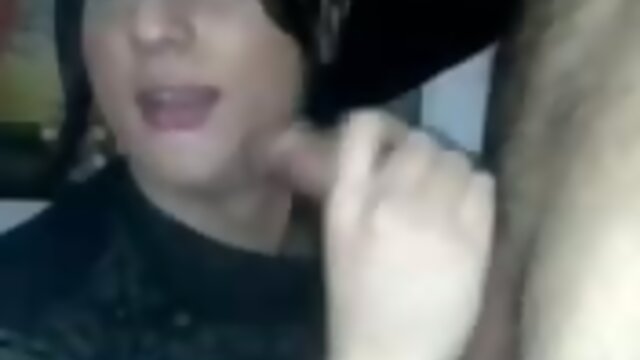 travesti Lara agziyla bosaltiyor adami