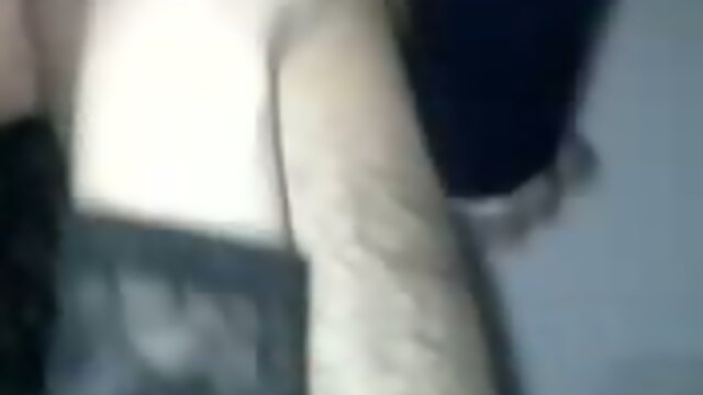 travesti Lara agziyla bosaltiyor adami