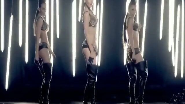 Shemale Bianka and Her Juicy Cock