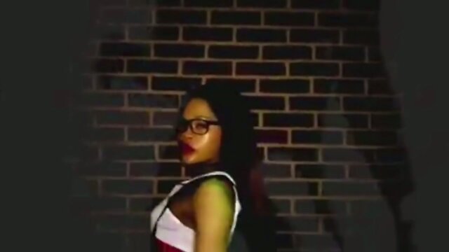 SEXY tranny twerk twerking!