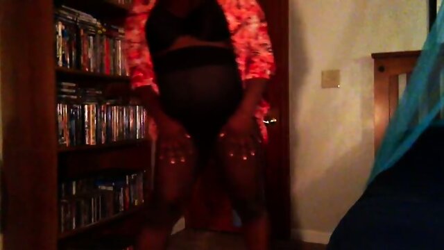 the big dick queen is back