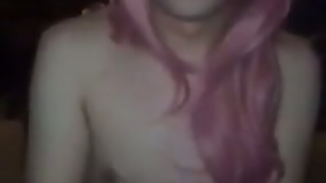 Beautiful crossdresser suck cock