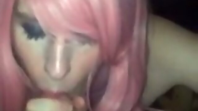 Beautiful crossdresser suck cock