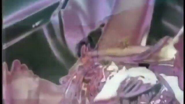 Sissy`s Seductive Transformation: Exploring Femininity Through Thrilling Encounters