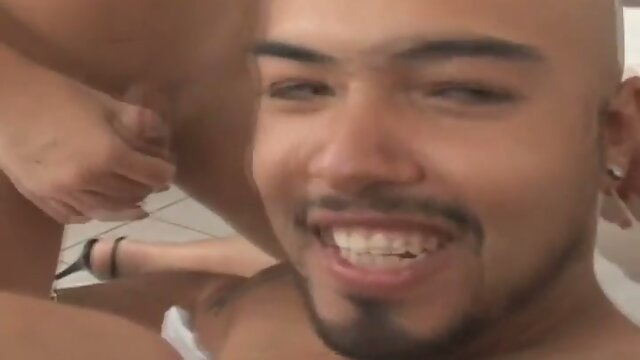 Awesome Shemales Bareback Threesome Fucking Action