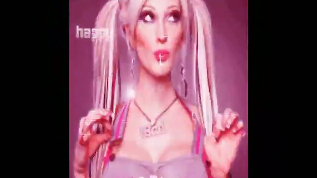 Mysterious Room: Bimbo Discovers Her Magical Sexuality!