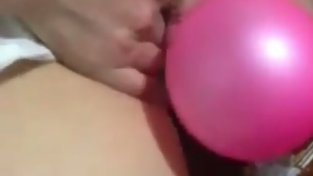 A BUCETA QUE APAGA VELA, IMAGINA SEU PAU ALI DENTRO