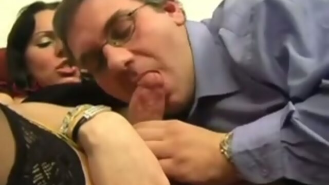 Beauty brunette tranny