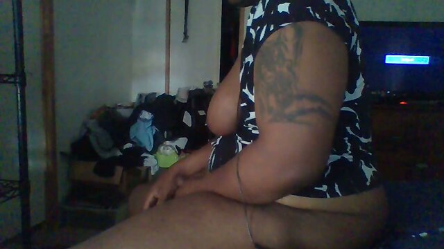 Ebony Shemale Jerk Off: Fulfill Your Fantasies!