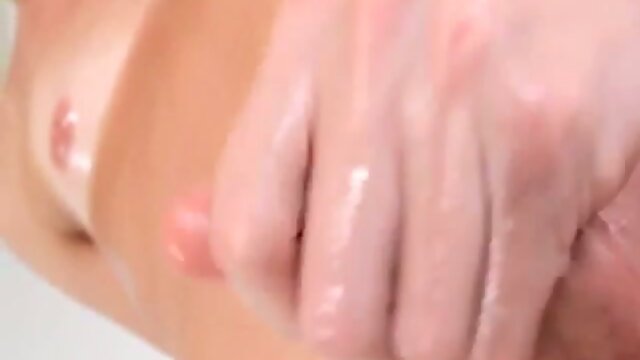 Eva Karera vs Shemale Cowgirl