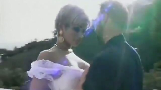 blonde skinny euro tranny gives blowi on piano