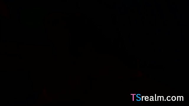 Latin Tgirl Shyrley Soares Enjoys Anal Sex