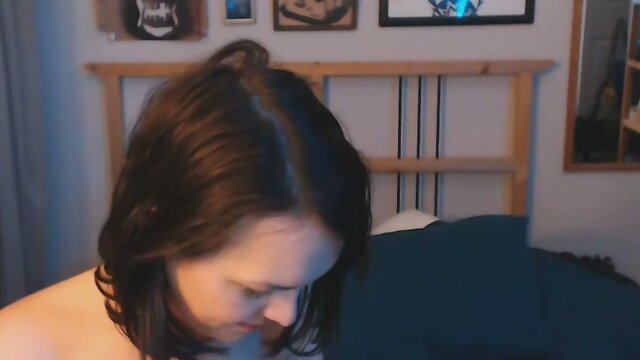 Sizzling Hot Cam Show With Shemale