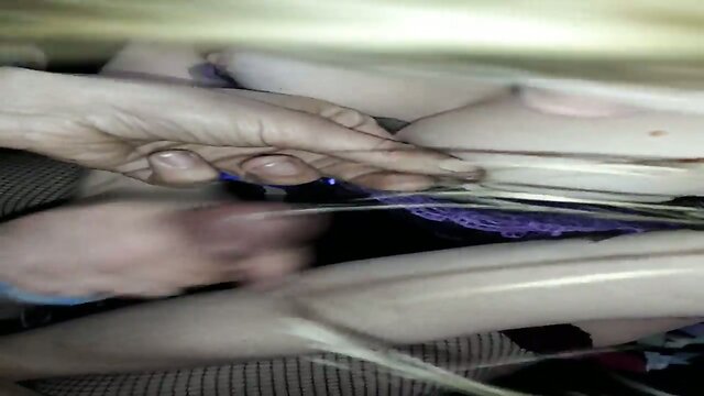 Hidden Arab Ballbusting: Mia Maffia & Miran Take It To The Limit!