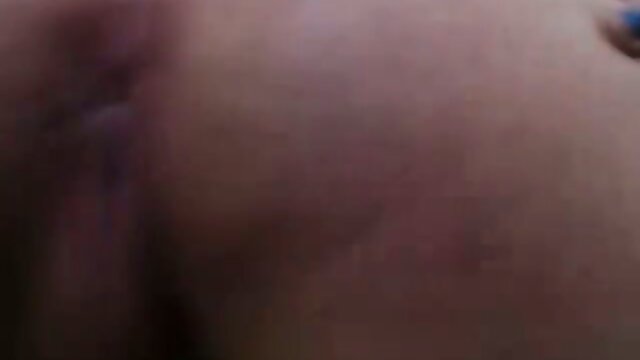 Vampire shemale cums for her cam