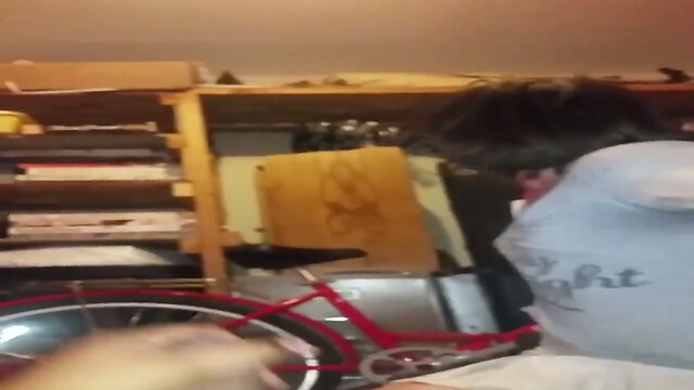 nice little shemale blojob