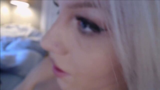 Beautiful shemale teen cums on cam