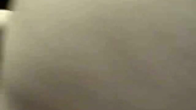 Coroa comendo uma crossdresser