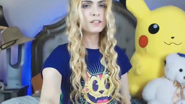 Sexy Blonde Tranny Haydenaleksi Enjoys Hard Long Cock & Dildo!