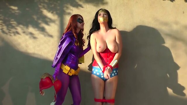 Wild Naughty Night of Pleasure: Trap Porn Video