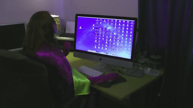 Wild Naughty Night of Pleasure: Trap Porn Video