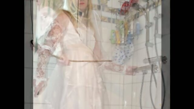 Wet Bride Wanking