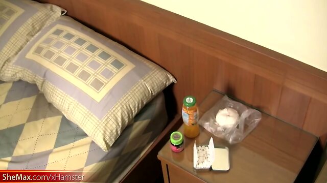 Ladyboy beauty with puffy nipples loves gaping anal fucking