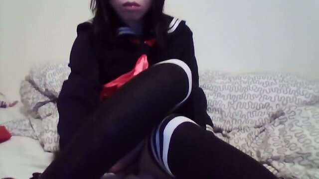 ASAIN LADYBOY SCHOOLGIRL SOLO