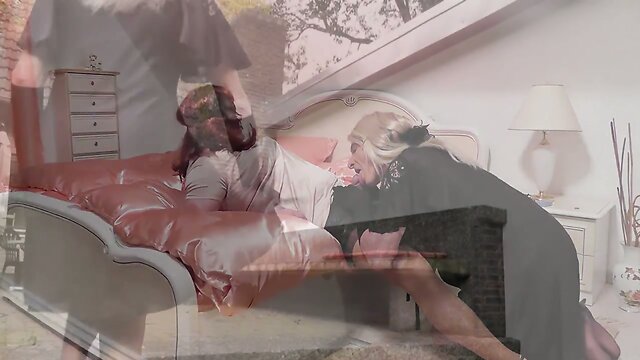 She Sucks Eagerly: Amazing Blowjob, Swallowing Every Drop of Cum