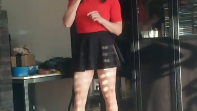 Sultry Seduction: A Smoking Hot Upskirt Video