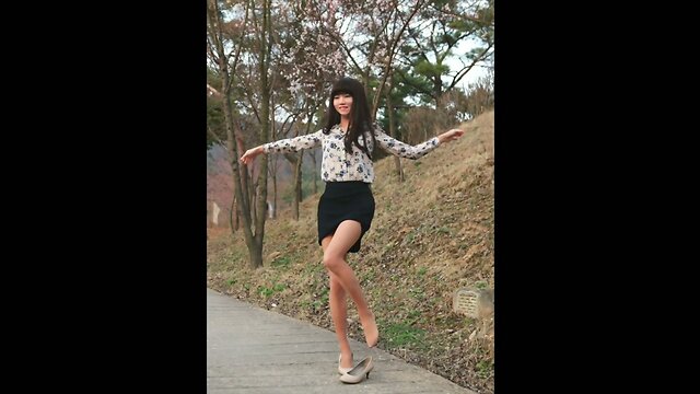 Runaway Sissy Ladyboy Bride