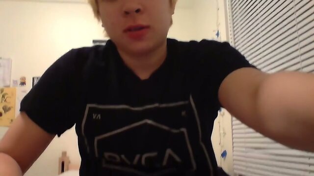 Trans girl plays with her pussy