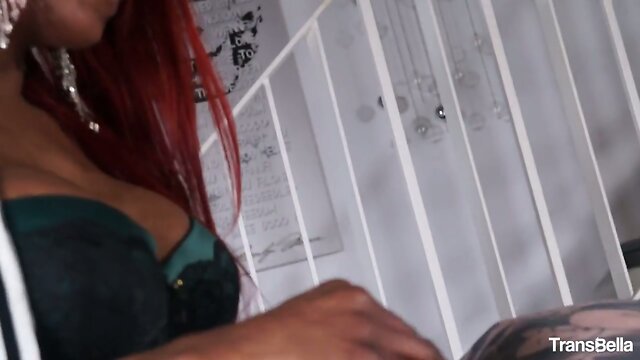 TransBella - Latin porn with shemale Flavia Lins (Italian)