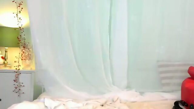 Sexy Ladyboy - Solo Action