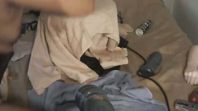 Big Ass Tranny Uses Fake Hand and Fuck Machine to Drill Her Ass