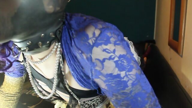 Tanja 4 BBC webcam teasing