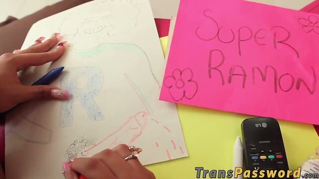 Columbian shemale hottie Jessi Martinez needs hard cock fast