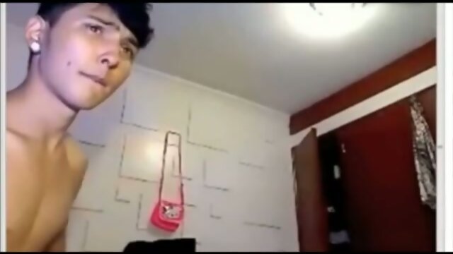 Young BF Fucks TS On Cam