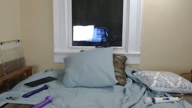 Tgirl anal orgasm with dildo