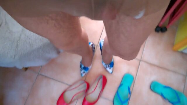 A Walk in the Park in Blue Pantyhose: Blue Stilettos Outdoor Exhib