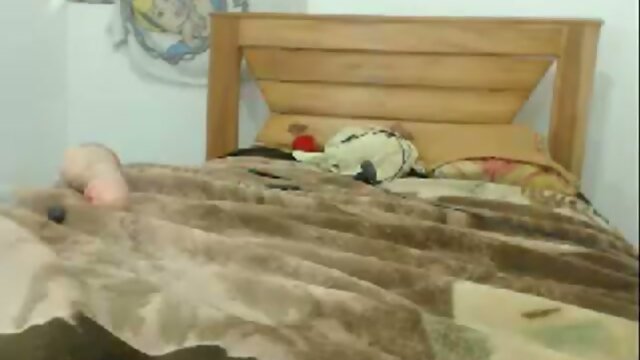 Exploring Wildest Fantasies: Naughty Babe Uses Big Toys